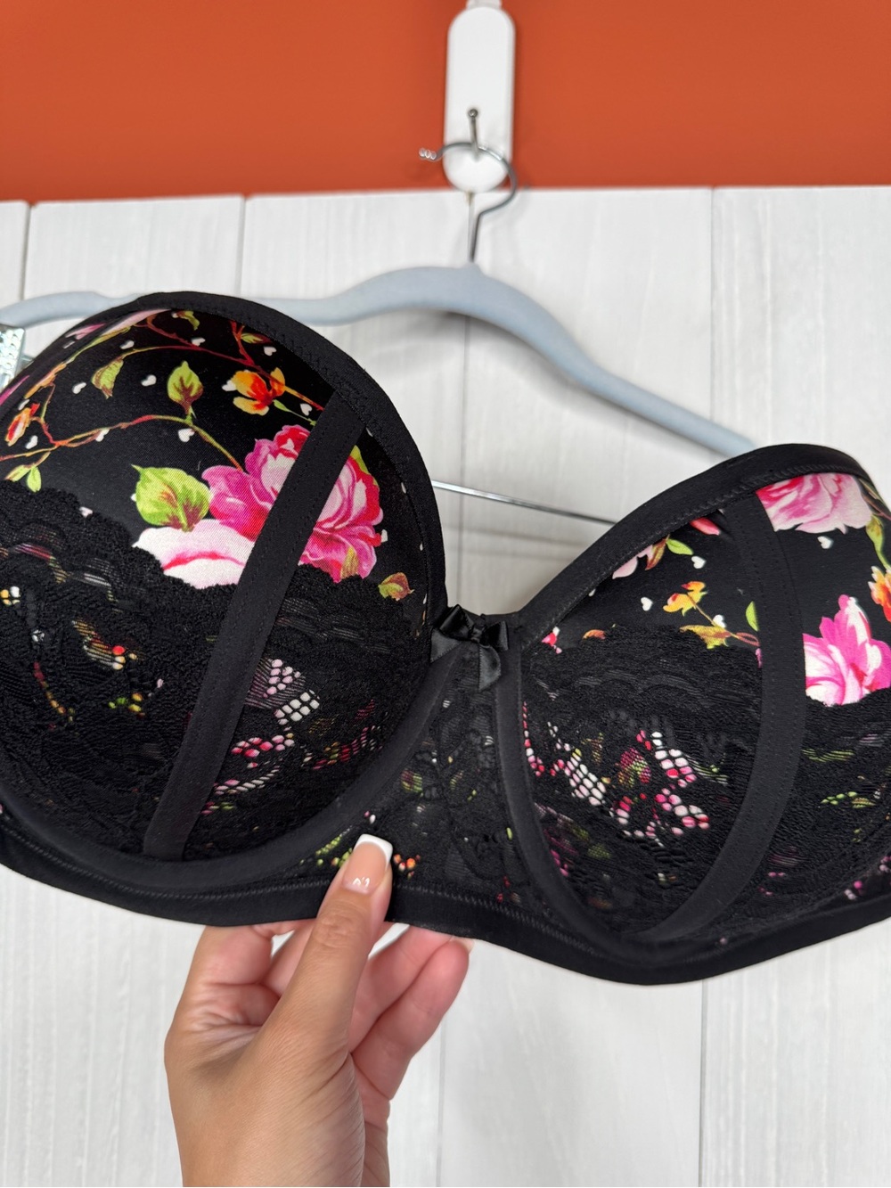 Torrid Curve XO Plunge Push-Up Strapless Bra Floral Black Pink 48D (No Straps)
